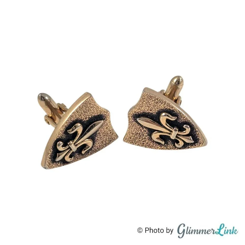 Vintage Heraldic Crest Shape Fleur de Lis Renaissance Themed Gold Tone Cufflinks